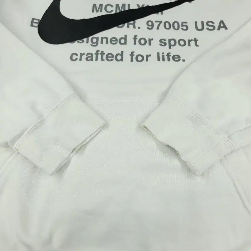 [BUNJANG] Nike White Black Big Swoosh Spellout Raglan Cotton Blend Hoodie / 나이키 화이트 블랙 빅스우시 로고 스펠아웃 레글런 코튼블렌드 후드 티셔츠