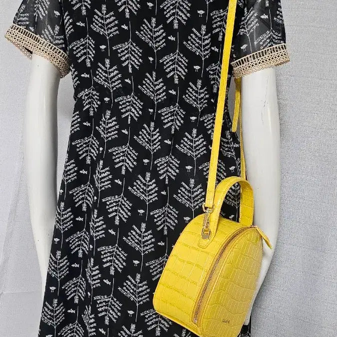 [BUNJANG] V-Neck Lace Point Dress / V넥 레이스 포인트 원피스..