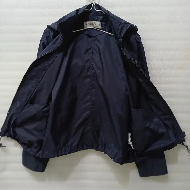 [BUNJANG] Samsung C&amp;T Ettresesil Lightweight Hooded Windbreaker Jacket (Dark Navy) / 삼성물산 에뜨르세실 골프 일상 경량 후드 바람막이 여성 S ~M 사랑봉봉