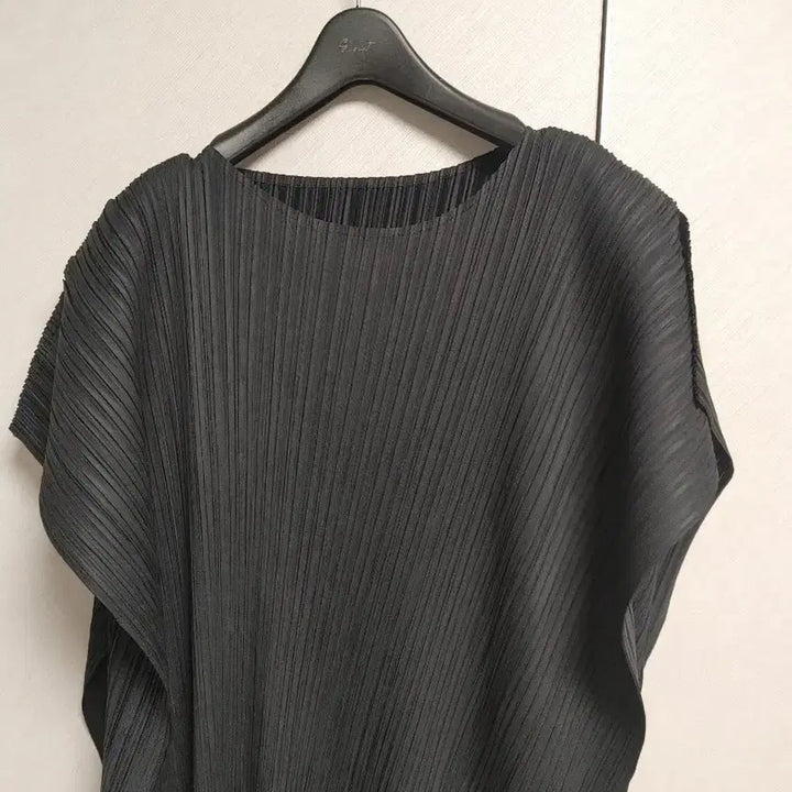 [SOLD OUT] 플리츠 롱원피스