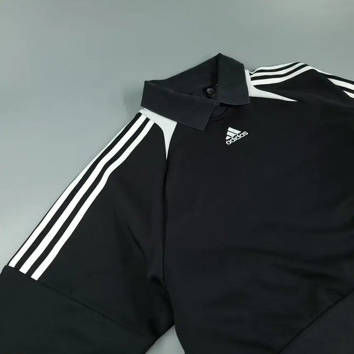 [BUNJANG] Adidas Black White Logo Raglan Crop Top / 아디다스 블랙 화이트 로고 삼선 레글런 가오리핏 크롭핏 카라넥 코튼블렌드