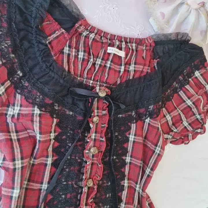 [BUNJANG] axes femme Red Check Lace Blouse / 엑시즈팜(axes femme) 레드 체크 레이스 블라우스