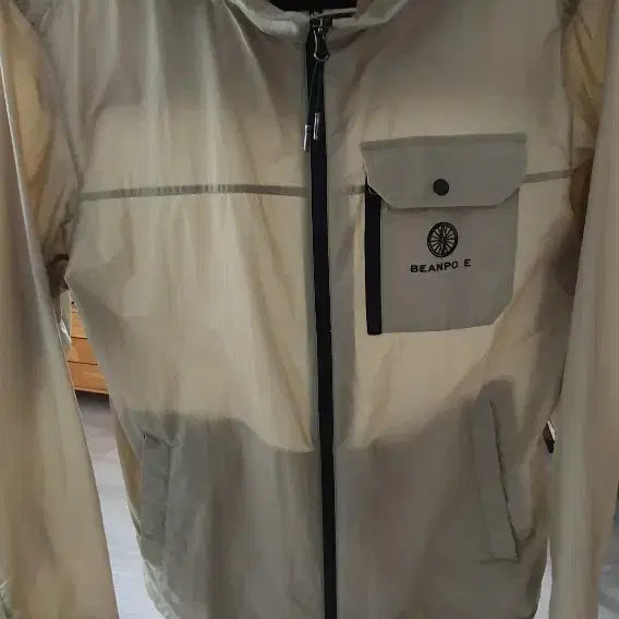 [SOLD OUT] 빈폴 아이보리색 후드 바람막이110