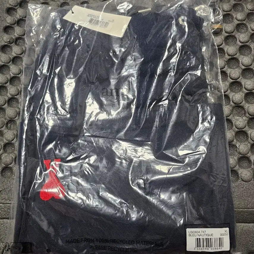 [BUNJANG] Ami Small Heart Embroidered Sweatshirt Shorts XL / 아미 스몰 하트 자수 맨투맨 반바지xl