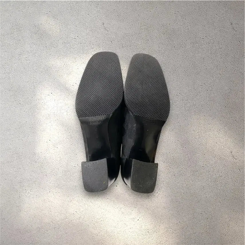 [BUNJANG] Coach Signature Canvas Pumps / [240] 코치 시그니처 캔버스 이태리제 펌프스 (No.561)