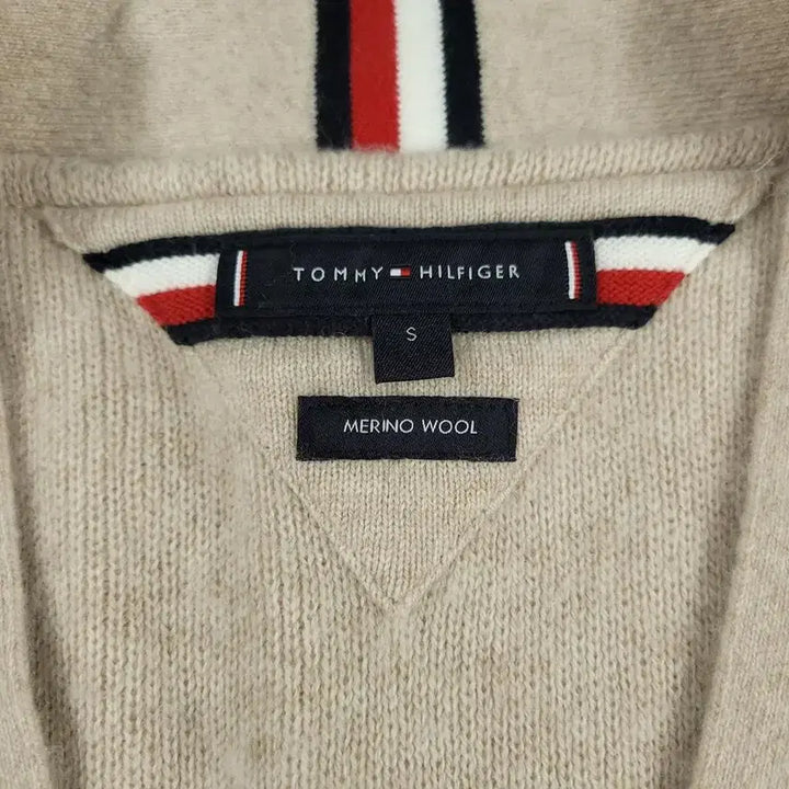 [BUNJANG] Tommy Hilfiger Light Beige Merino Wool V-Neck Cardigan / 타미힐피거 라이트베이지 브이넥 메리노울 니트 가디건 L
