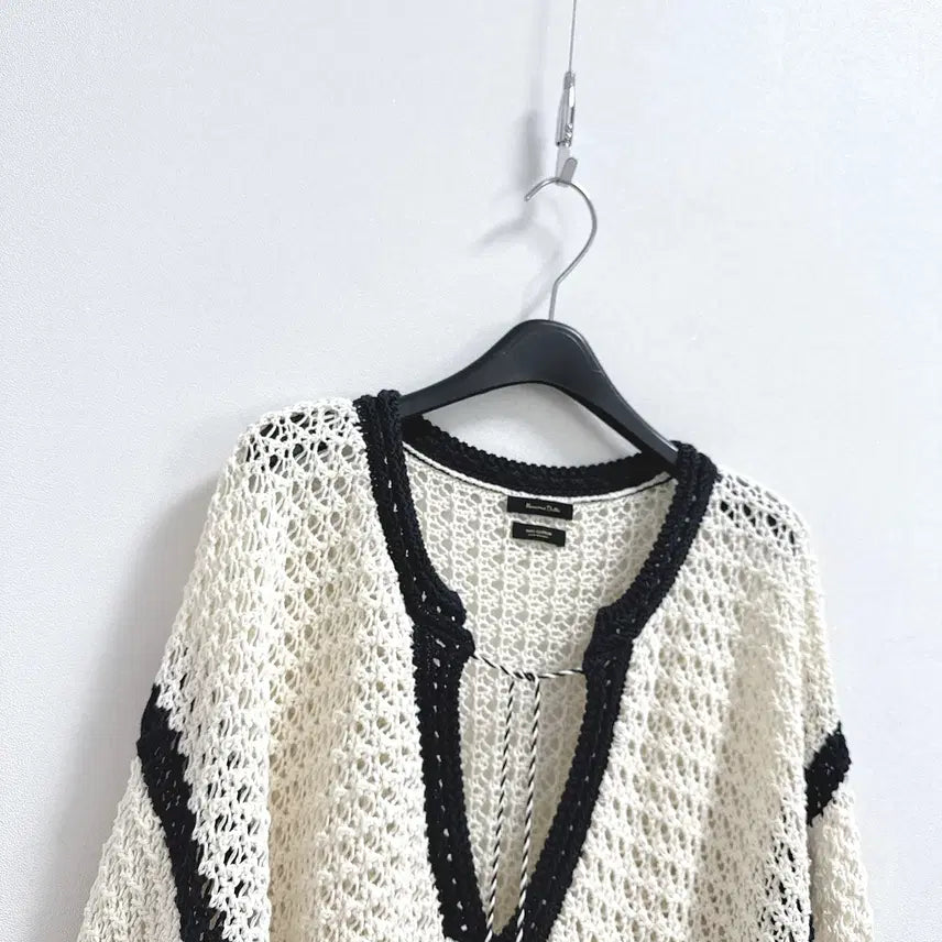[BUNJANG] Massimo Dutti Crochet Knit Top / 마시모두띠 크로셰 니트 탑