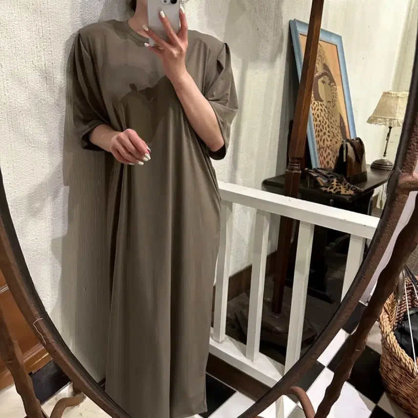 [BUNJANG] Long Cooling Dress Beige Brown / 어깨패드 쿨링 롱원피스 베이지브라운