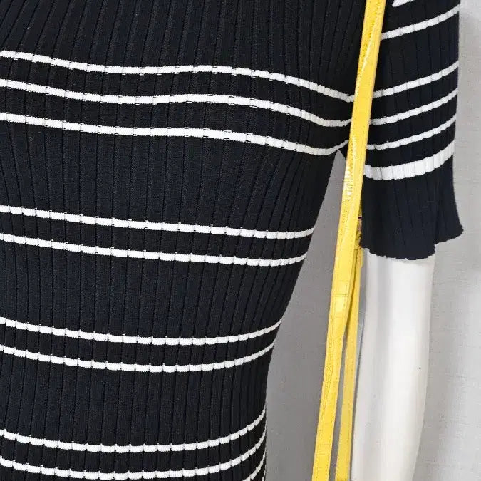 [BUNJANG] Black and White Striped Long Knit Dress / 새수준 검정 흰 스트라이프 롱니트 원피스..