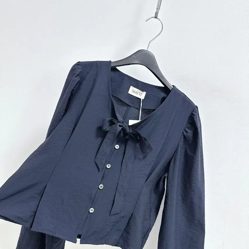 [SOLD OUT] 언더비 메이비 타잉 블라우스