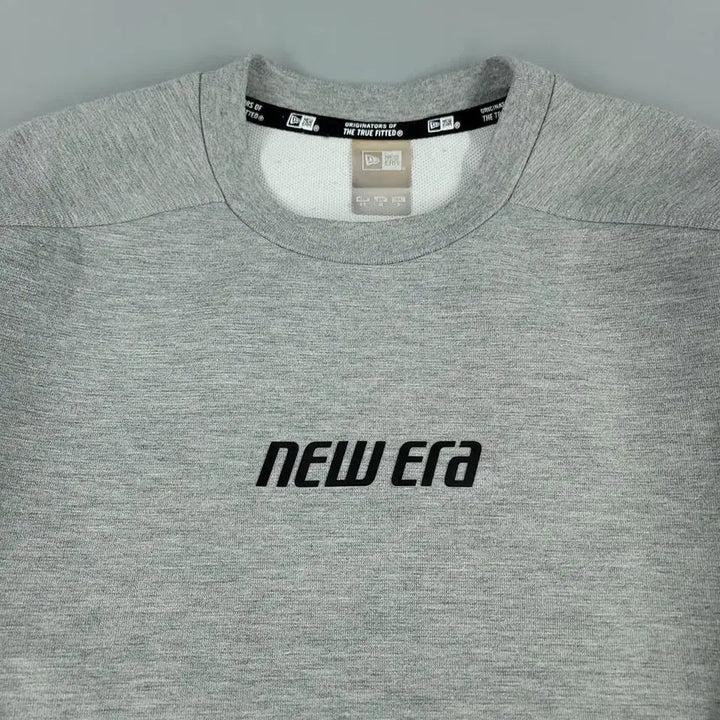 [BUNJANG] New Era Gray Black Raglan Sweatshirt / 뉴에라 그레이 블랙 배색 스펠아웃 로고 레글런 캥거루포켓 리플렉티브 기하