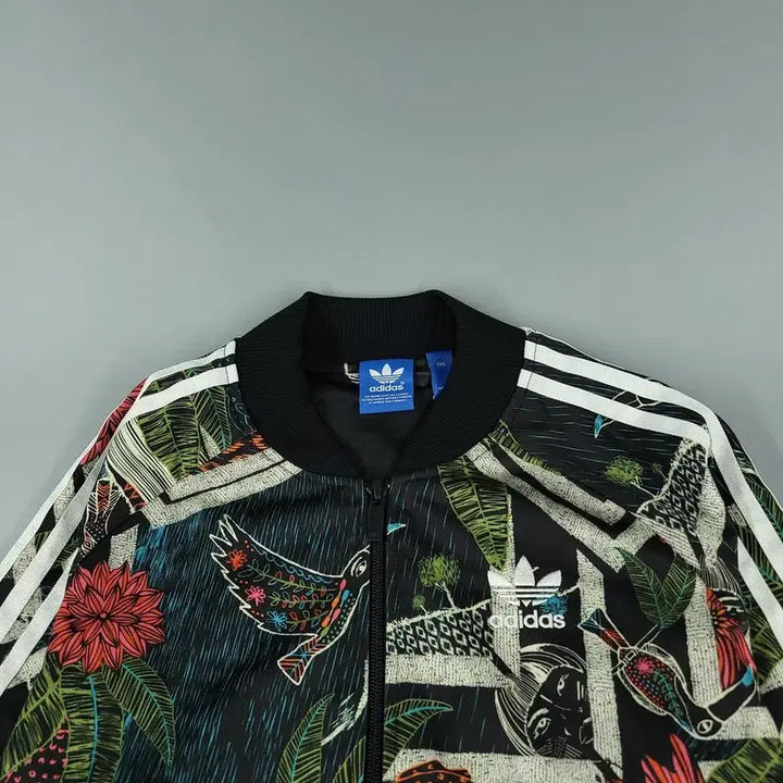 [BUNJANG] Adidas Blacktone Trefoil Floral Track Top / 아디다스 블랙톤 멀티컬러 트레포일 로고 플로랄 리프패턴 레글런 트랙탑 집