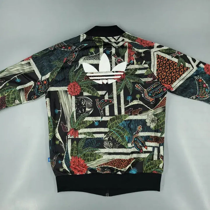 [BUNJANG] Adidas Blacktone Trefoil Floral Track Top / 아디다스 블랙톤 멀티컬러 트레포일 로고 플로랄 리프패턴 레글런 트랙탑 집