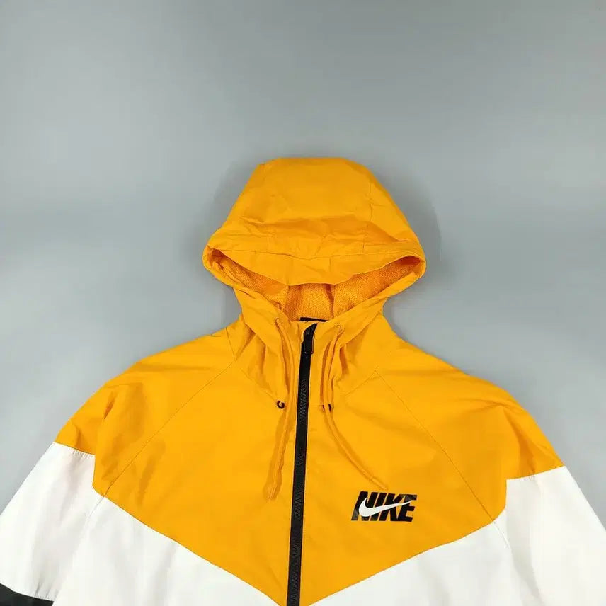 [SOLD OUT] 나이키 옐로우 화이트 블랙 배색 스우시 로고 스펠아웃 레글런 립스탑 이너