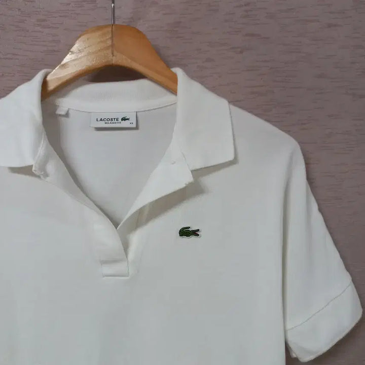 [SOLD OUT] B4-24/라코스테 화이트 반팔 카라티 여성