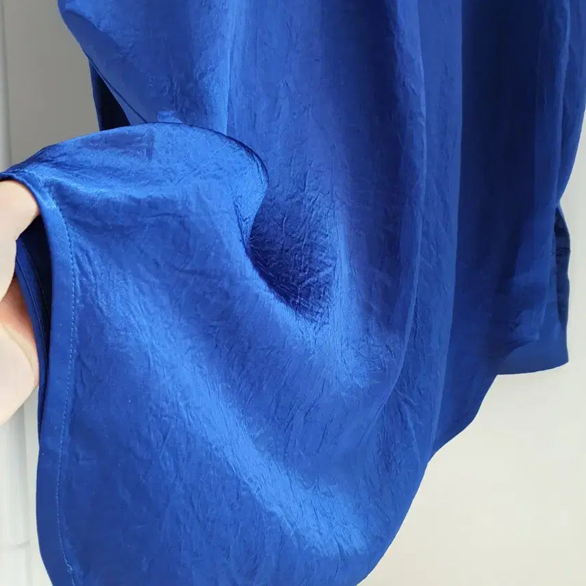 [BUNJANG] COS Oversized Textured Satin Blouse / 코스cos 오버핏 텍스쳐드 새틴 블라우스