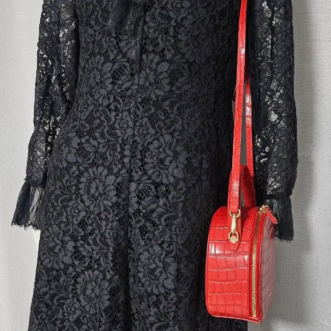 [SOLD OUT] VALENCIA 상태굿 남색 레이스 원피스..