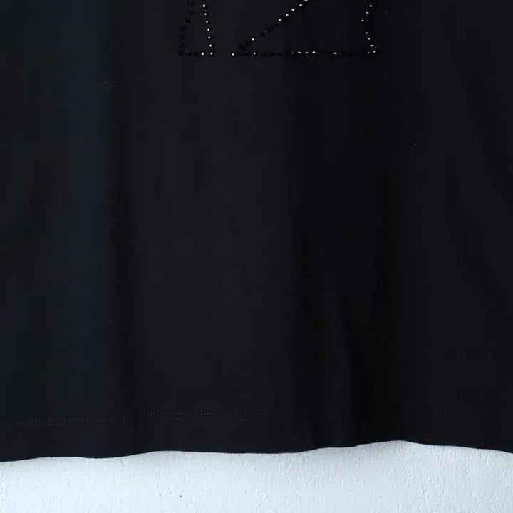 [BUNJANG] Karl Lagerfeld Big Logo Embellished T-shirt / W(M-L) 칼라거펠트 반팔 티셔츠 빅로고 비즈 유니크-184F1