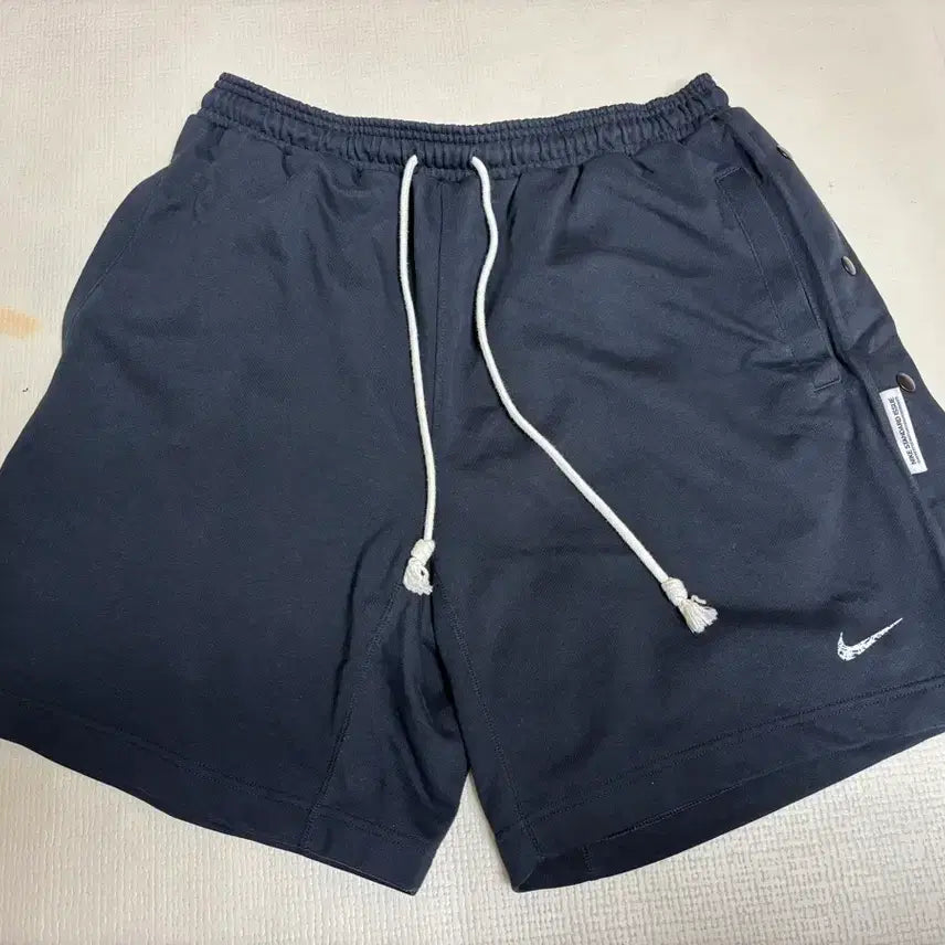 [SOLD OUT] 나이키 스탠다드 이슈 드라이핏 반바지 XXL