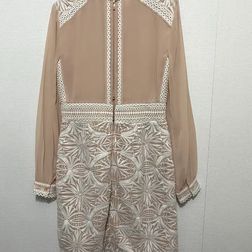 [BUNJANG] REISS Pink Lace Midi Dress / REISS 핑크 레이스 미디 원피스