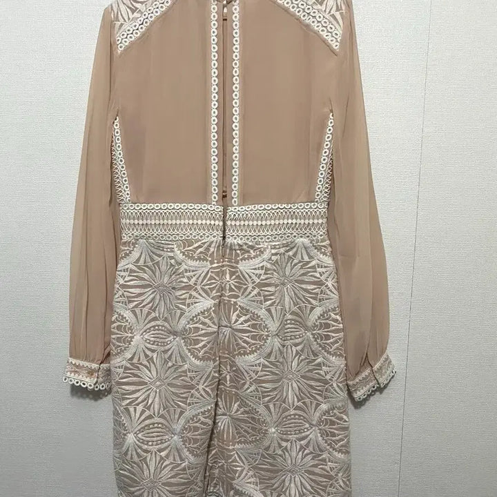 [BUNJANG] REISS Pink Lace Midi Dress / REISS 핑크 레이스 미디 원피스