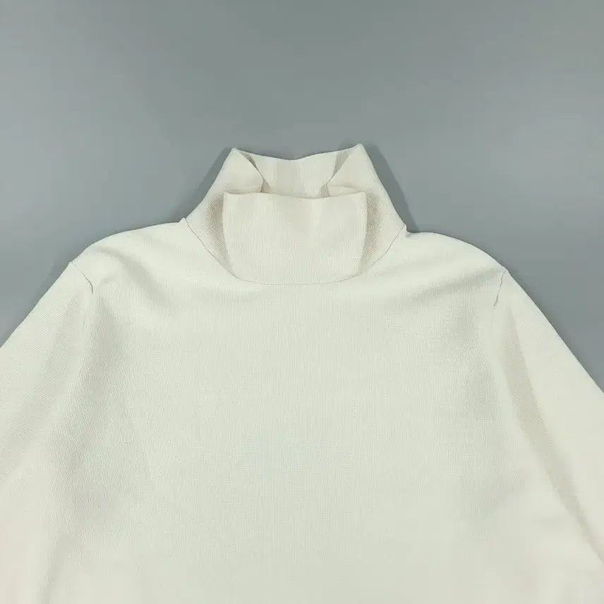 [BUNJANG] COS Ivory Slit Mock Neck Long Sleeve T-Shirt / COS 코스 아이보리 트임 목폴라 PK 피케 긴팔 티셔츠 롱슬리브 S
