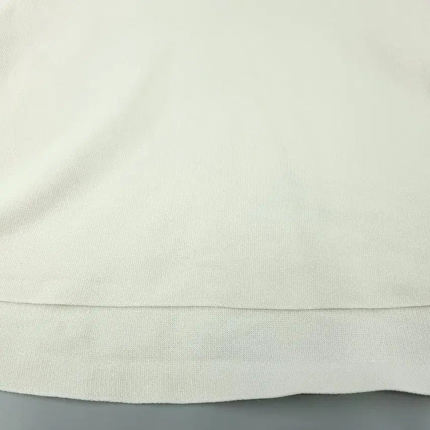 [BUNJANG] COS Ivory Slit Mock Neck Long Sleeve T-Shirt / COS 코스 아이보리 트임 목폴라 PK 피케 긴팔 티셔츠 롱슬리브 S