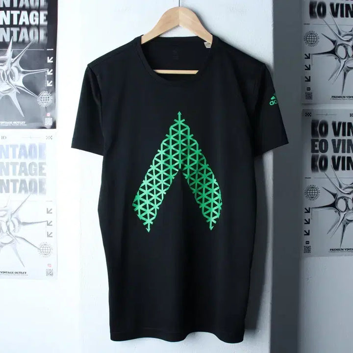 [BUNJANG] Adidas Functional Big Logo T-shirt / (L-XL) 아디다스 반팔 티셔츠 기능성 빅로고 블랙-184F6