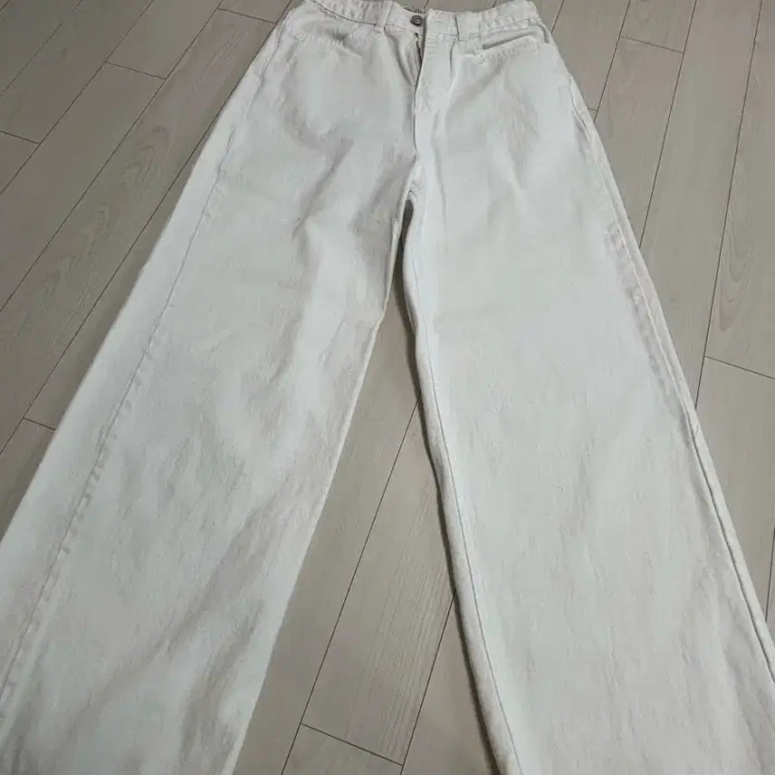 [BUNJANG] Bellide Wide Denim Pants / Bellide 베이델리 화이트 와이드 데님 팬츠