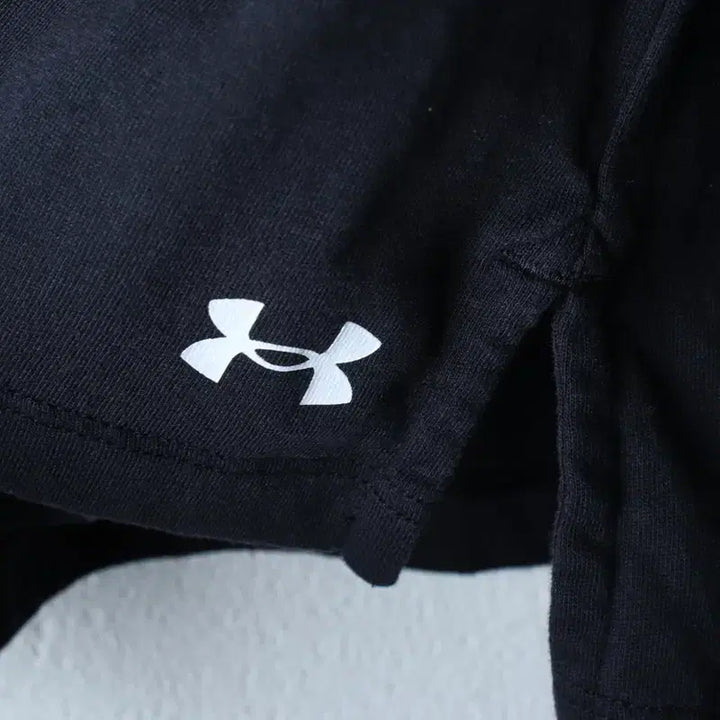 [BUNJANG] Under Armour Semi-Crop Lettering T-Shirt / W(M-L) 언더아머 반팔 티셔츠 세미크롭 레터링 블랙-184F7