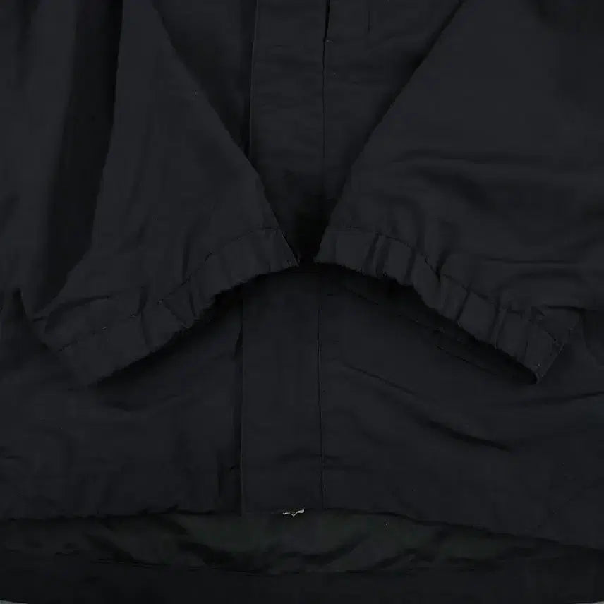 [SOLD OUT] 노스페이스 블랙 그레이 로고 투웨이지퍼 체스트포켓 후드 바람막이 자켓 L