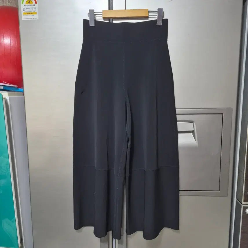 [SOLD OUT] COS 블랙 와이드 니트팬츠