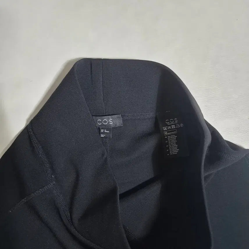 [SOLD OUT] COS 블랙 와이드 니트팬츠