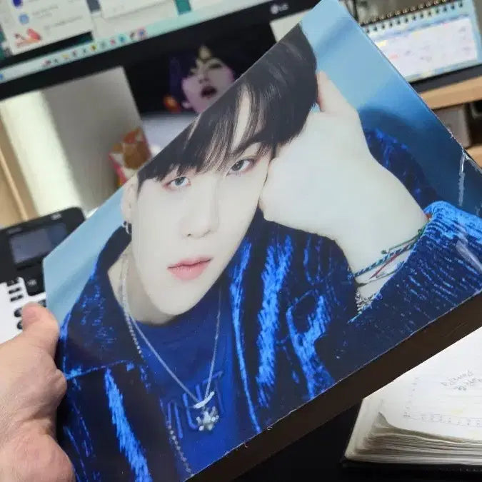 [BUNJANG] BTS Suga LED Wood Photo Clock / BTS 방탄소년단 슈가 LED 우드 포토 시계 (민윤기 굿즈)