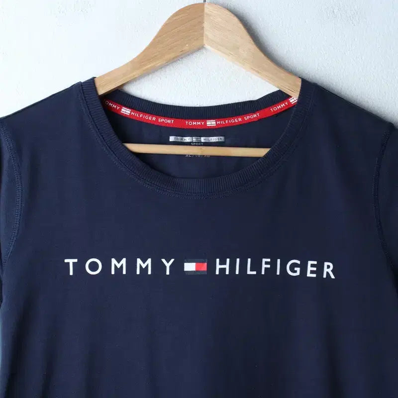 [BUNJANG] Tommy Hilfiger Lettering Navy T-Shirt / W(XL-2XL) 타미힐피거 반팔 티셔츠 레터링 네이비-184FA