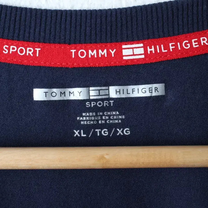 [BUNJANG] Tommy Hilfiger Lettering Navy T-Shirt / W(XL-2XL) 타미힐피거 반팔 티셔츠 레터링 네이비-184FA