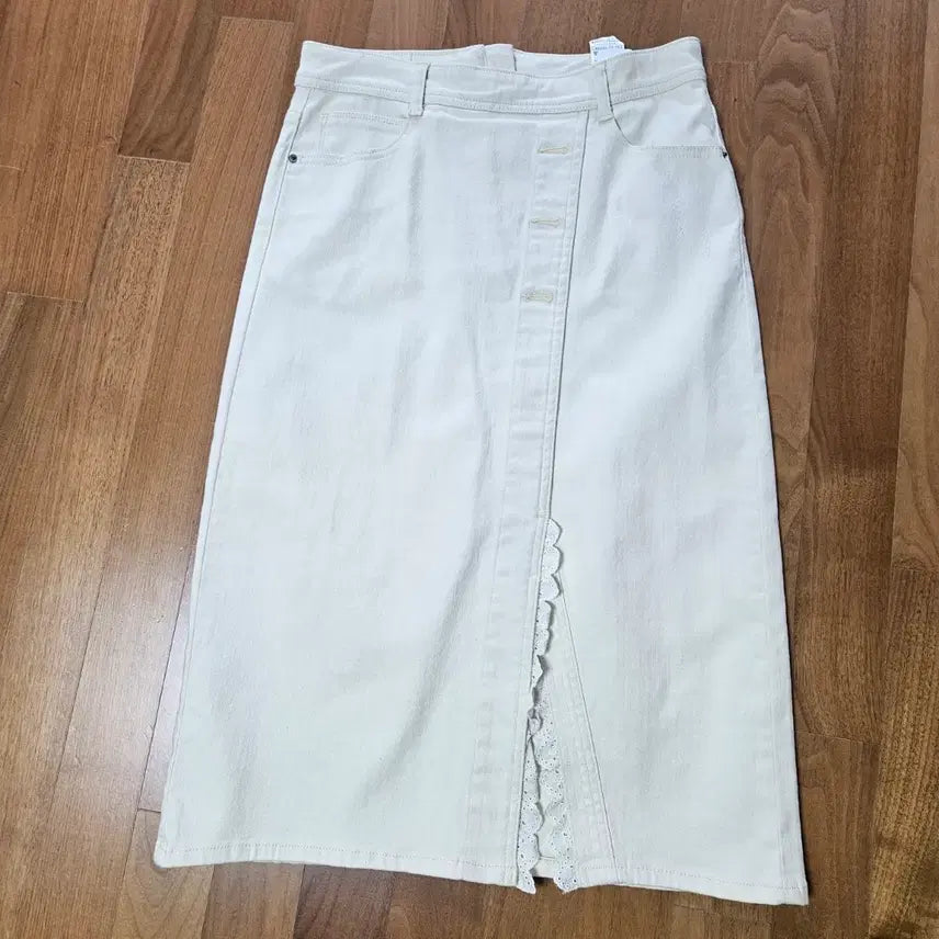 [BUNJANG] Hazzys Ivory Lace Point Skirt / 헤지스 아이보리 레이스 포인트 스커트