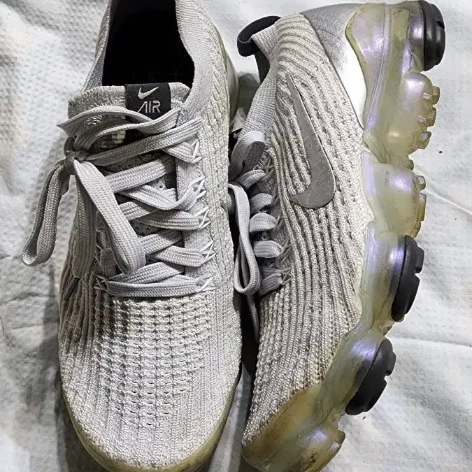 [BUNJANG] Nike Air VaporMax Flyknit 3 Sneakers / 나이키에어베이퍼맥스플라이니트3 사이즈240(235추천)