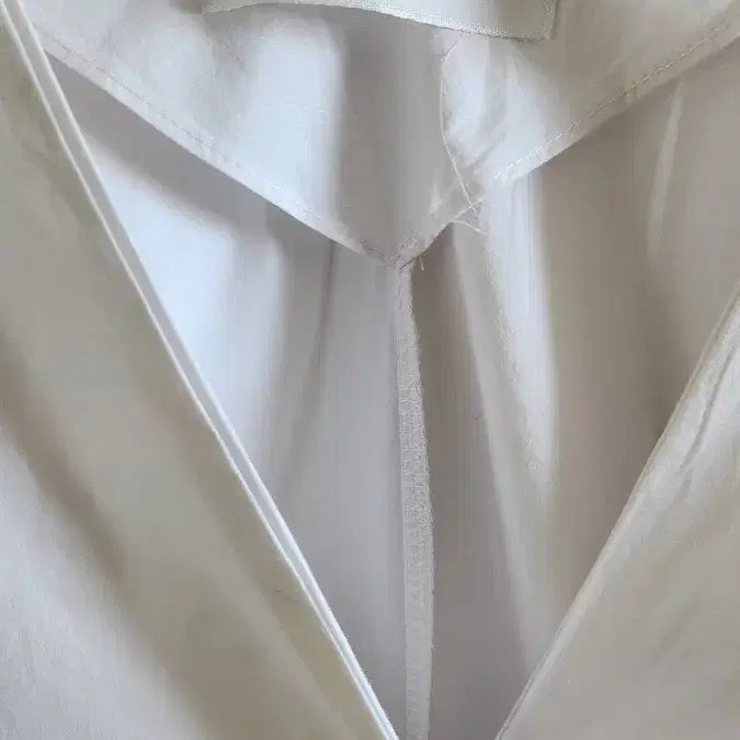 [SOLD OUT] 딘트화이트 V넥 롱 셔츠 원피스