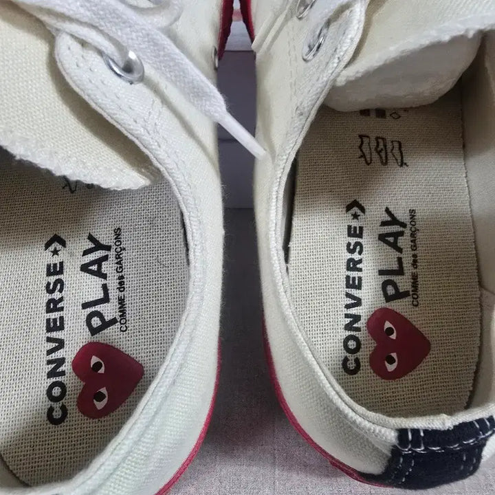 [BUNJANG] Comme des Garcons Converse Play Chuck Taylor Low Sneakers / 꼼데가르송 *컨버스 플레이 척테일러 로우 스니커즈 275