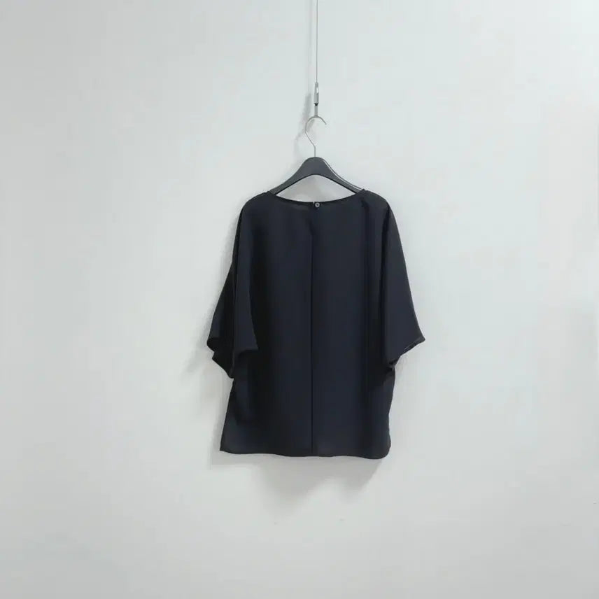 [SOLD OUT] 데일리룩 루즈핏 블라우스