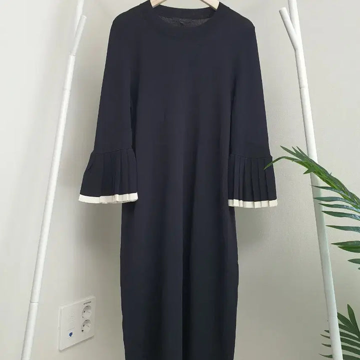 [BUNJANG] COS Pleated Sleeve Knit Dress / 코스cos 플리츠소매 원피스