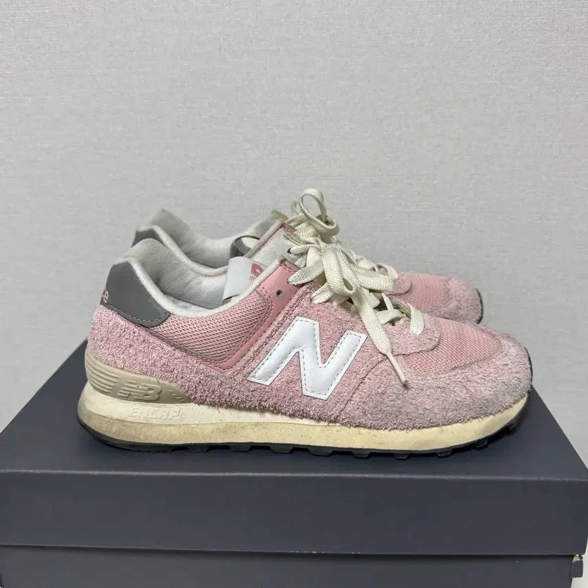 [SOLD OUT] 뉴발란스 574 핑크 240