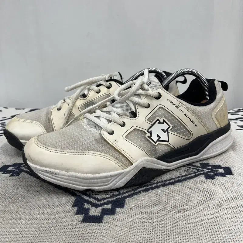 [BUNJANG] Descente Citymonster X00261 Sneakers / 데상트 시티몬스터 운동화 265 X00261