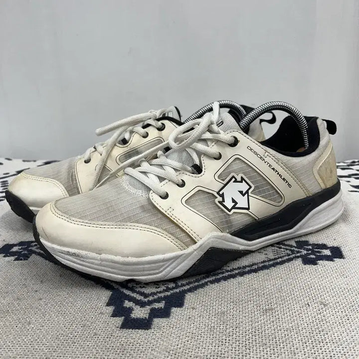 [BUNJANG] Descente Citymonster X00261 Sneakers / 데상트 시티몬스터 운동화 265 X00261