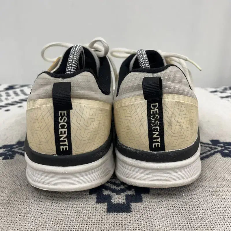 [BUNJANG] Descente Citymonster X00261 Sneakers / 데상트 시티몬스터 운동화 265 X00261