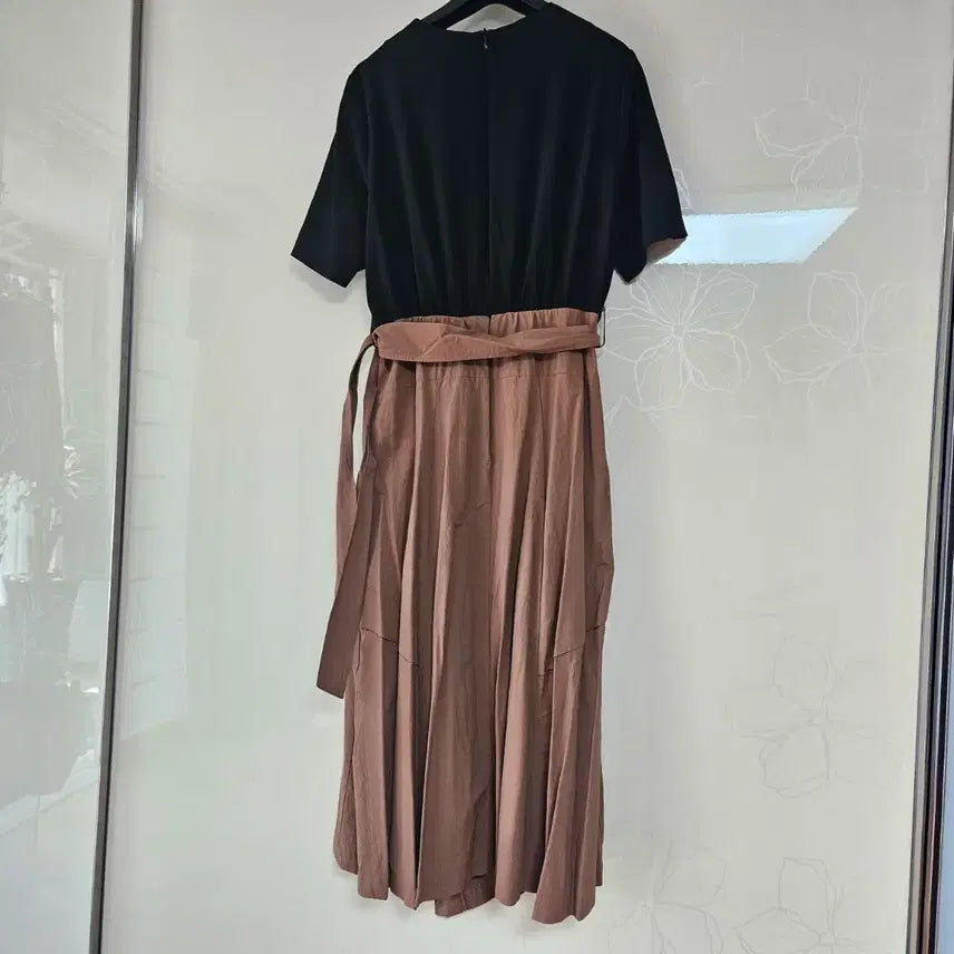 [BUNJANG] Oneof Long Sleeve Maxi Dress / 원오브 반팔 롱 원피스 블랙/브라운
