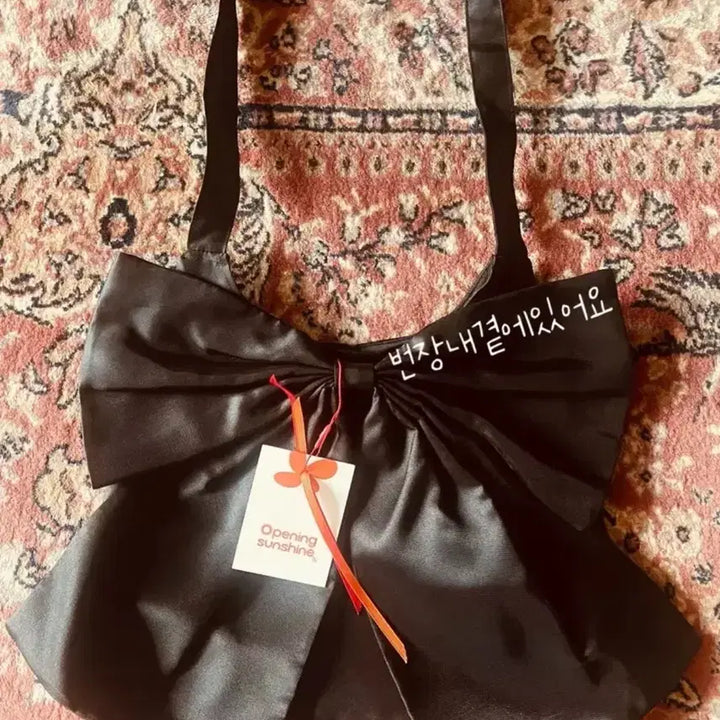 [BUNJANG] Opening Sunshine Black Satin Tote Bag / 오프닝선샤인 블랙 새틴 토트백 왕리본 가방 새상품