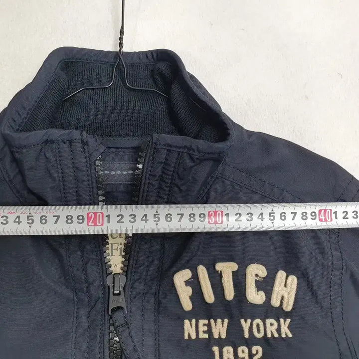 [BUNJANG] Abercrombie &amp; Fitch Nylon Windbreaker Jacket Navy L / 아베크롬비 바람막이 나일론 자켓 네이비 L