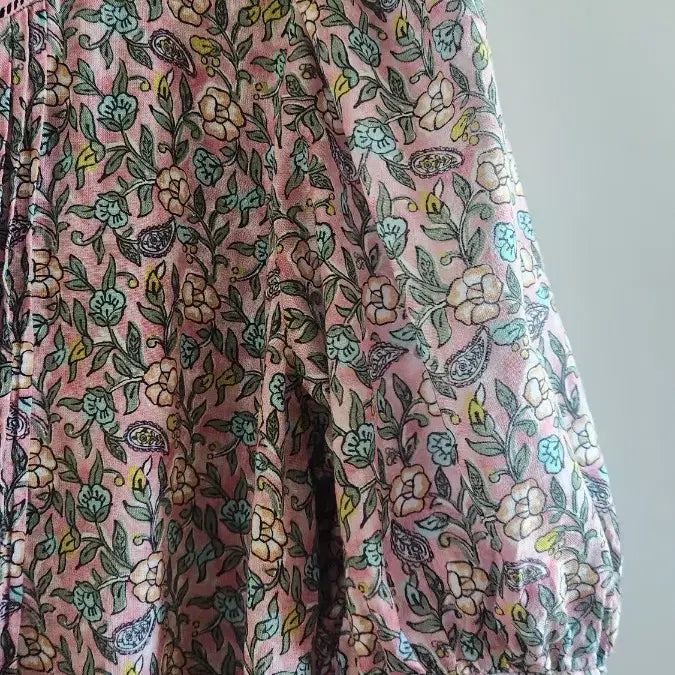 [SOLD OUT] 2026써스데이아일랜드 핀턱 플라워 롱 원피스 S